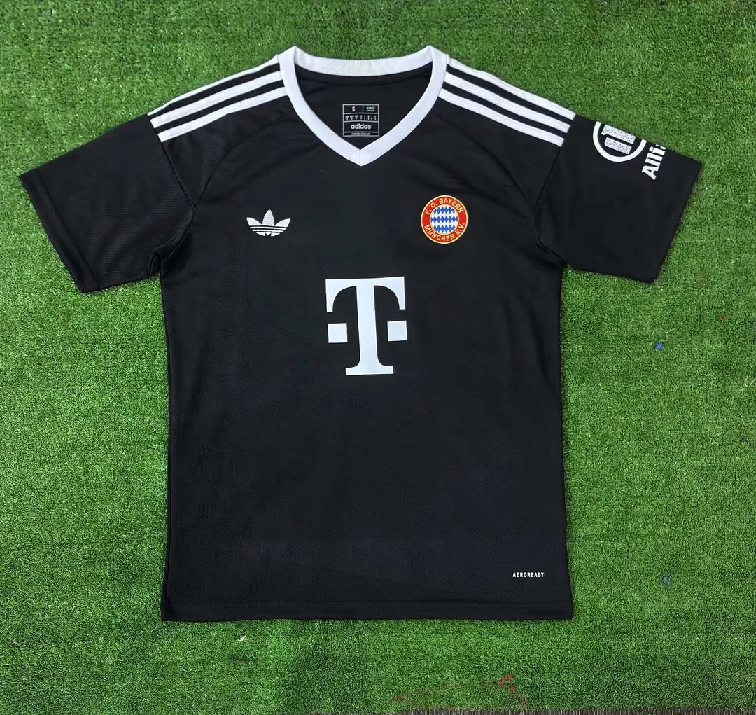 2024/2025 Bayern Munich Goalkeeper Football Jersey